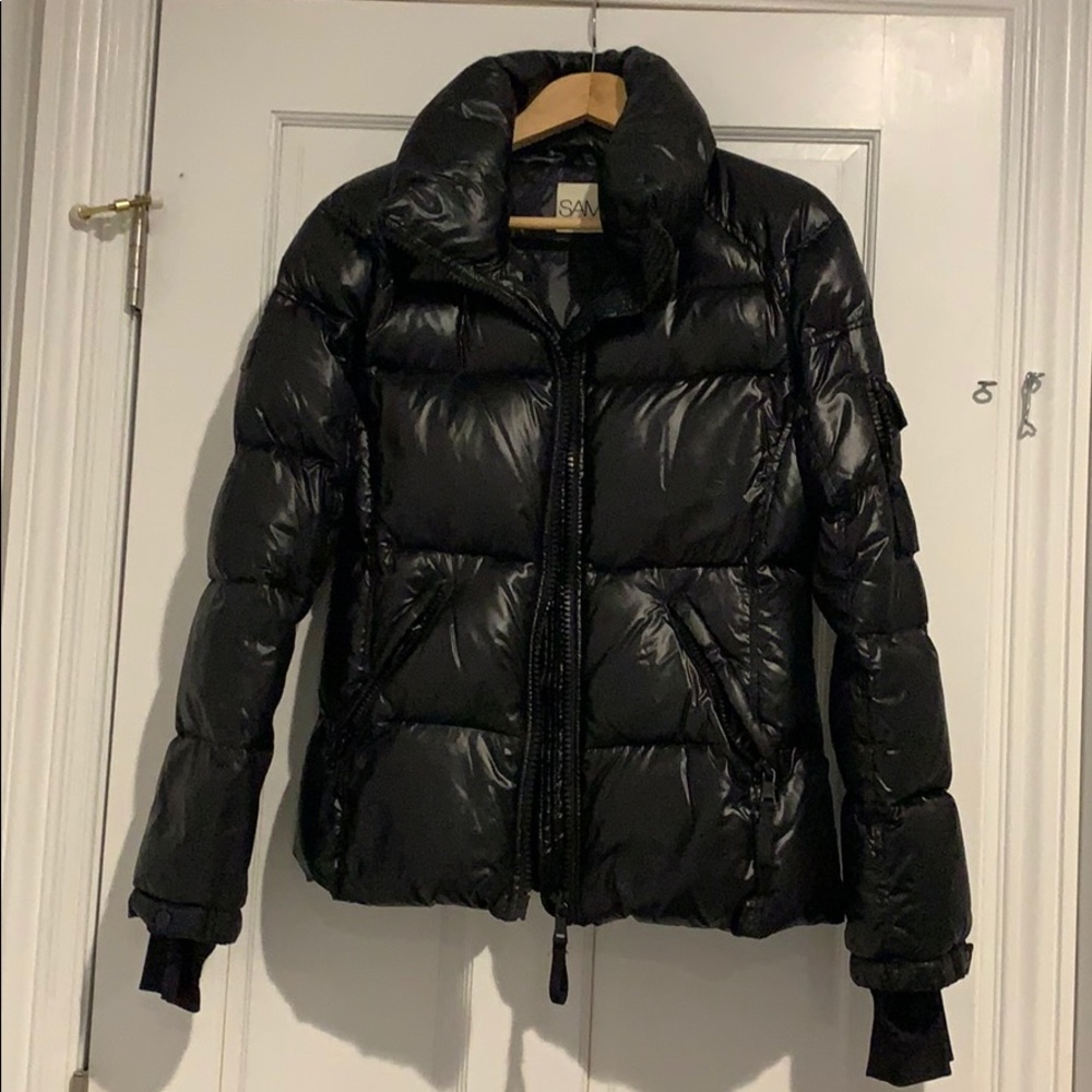 Plain black Sam coat (price final)